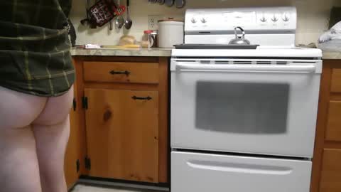 Cool Dude online show from December 14, 11:56 pm