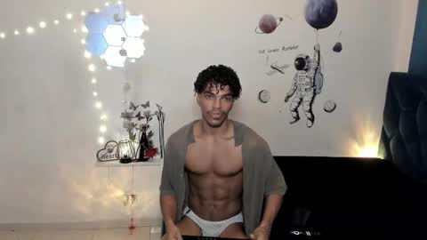 Snapshot of coreyglover chatting on October 2, 7:23 am CoreyGlover online show from October 2, 7:23 am