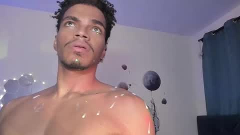 Snapshot of coreyglover chatting on September 23, 9:19 am CoreyGlover online show from September 23, 9:19 am