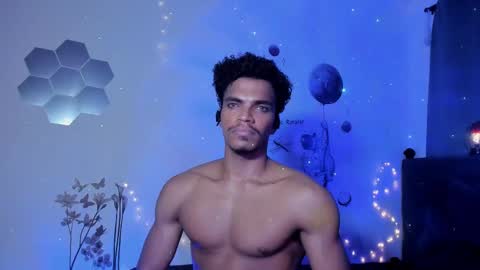 Snapshot of coreyglover chatting on February 27, 6:07 am CoreyGlover online show from February 27, 6:07 am