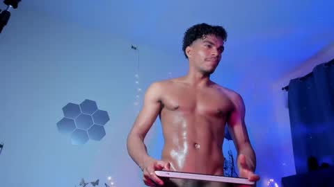 Snapshot of coreyglover chatting on March 1, 11:04 pm CoreyGlover online show from March 1, 11:04 pm