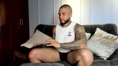 DaveMonsalve online show from December 22, 4:17 am