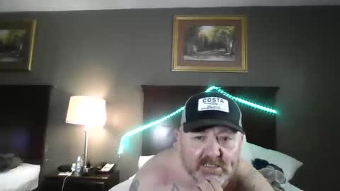 Snapshot of couple_pleaser1 chatting on October 5, 11:09 pm Ieathairytacos online show from October 5, 11:09 pm