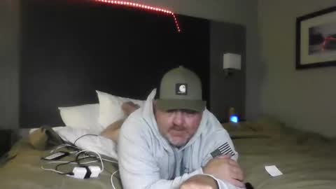 Snapshot of couple_pleaser1 chatting on September 26, 11:46 pm Ieathairytacos online show from September 26, 11:46 pm