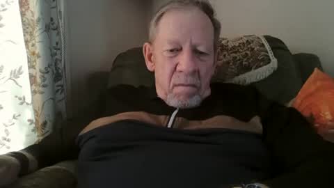 Snapshot of courieral1 chatting on September 30, 1:47 pm courieral1 online show from September 30, 1:47 pm