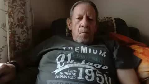 Snapshot of courieral1 chatting on September 12, 9:53 am courieral1 online show from September 12, 9:53 am