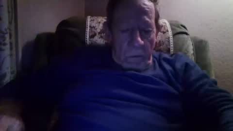 Snapshot of courieral1 chatting on January 11, 5:20 am courieral1 online show from January 11, 5:20 am