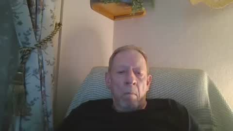 courieral1 online show from March 1, 8:19 pm