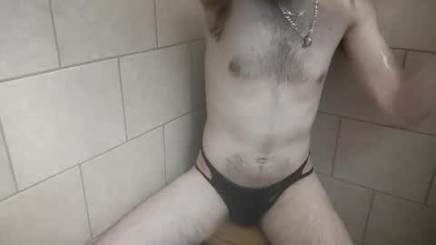 Snapshot of crackback_kyd chatting on December 30, 10:01 pm crackback_kyd online show from December 30, 10:01 pm