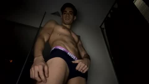 Snapshot of crazydickboy3 chatting on January 23, 11:26 am crazydickboy3 online show from January 23, 11:26 am