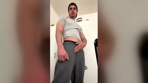 crazydickboy3 online show from April 29, 4:11 pm