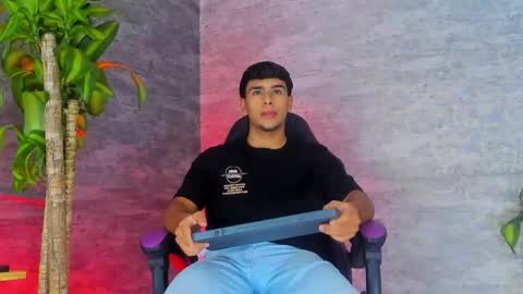 Snapshot of crh58_ chatting on September 21, 2:55 am crh58_ online show from September 21, 2:55 am