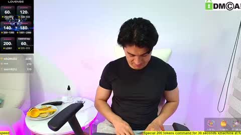Snapshot of criss_evanss1 chatting on October 15, 11:45 pm  Criss Evans  online show from October 15, 11:45 pm