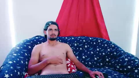 Snapshot of cristian_gp chatting on October 9, 3:33 am cristian gp online show from October 9, 3:33 am