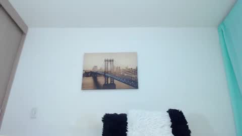    online show from March 8, 11:39 pm