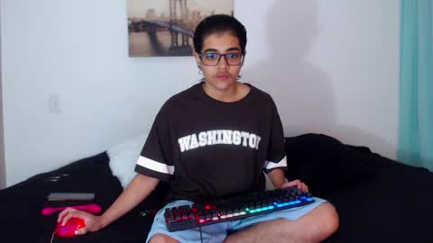    online show from December 22, 11:20 pm