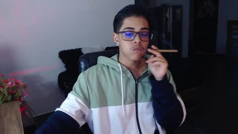    online show from January 3, 12:22 am