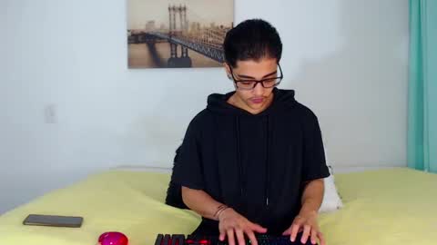    online show from February 25, 12:58 am