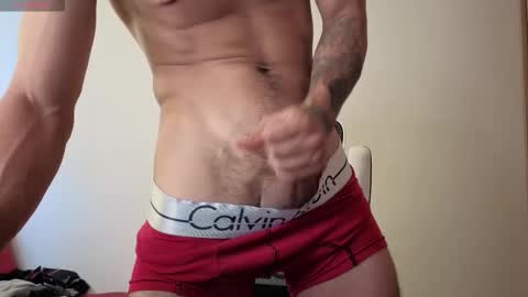 cristopher23  online show from February 12, 9:32 pm