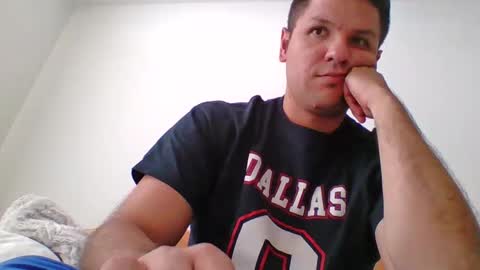 Snapshot of cristopher3042 chatting on January 3, 3:55 pm cristopher3042 online show from January 3, 3:55 pm