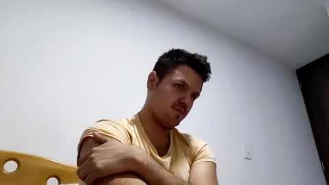 Snapshot of cristopher3042 chatting on January 8, 12:06 am cristopher3042 online show from January 8, 12:06 am