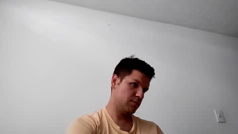 Snapshot of cristopher3042 chatting on February 26, 7:58 pm cristopher3042 online show from February 26, 7:58 pm