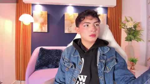 Cristopher  online show from March 22, 8:25 pm