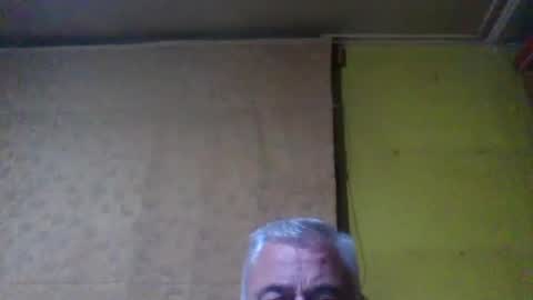 crmperez online show from June 18, 2:35 am