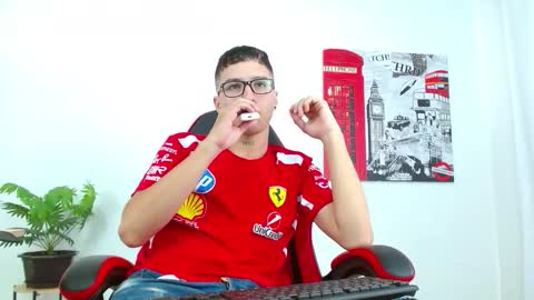 Snapshot of cumandres chatting on September 15, 1:56 pm cumandres online show from September 15, 1:56 pm