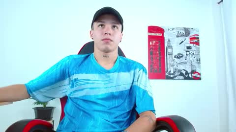 Snapshot of cumandres chatting on September 18, 3:03 pm cumandres online show from September 18, 3:03 pm