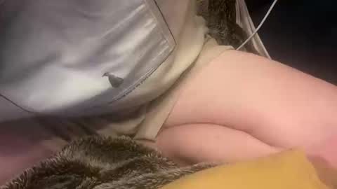 Snapshot of cumfar1985 chatting on November 2, 1:21 am Cumfar online show from November 2, 1:21 am