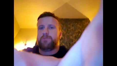 cumonmywifesleather online show from December 18, 12:06 am