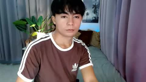 Xyrien online show from April 23, 9:14 am