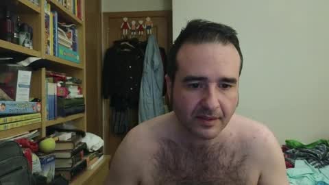 curiosillo1983 online show from April 28, 6:01 pm