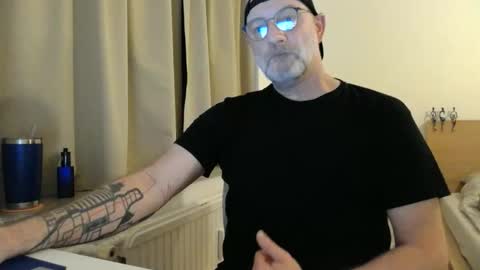 Curman85 online show from March 3, 11:44 pm