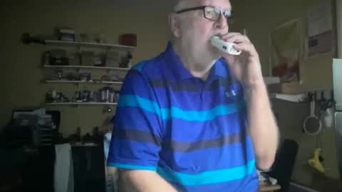 Snapshot of curo69 chatting on February 2, 12:19 am ALAN online show from February 2, 12:19 am