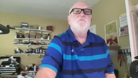 Snapshot of curo69 chatting on December 16, 5:33 pm ALAN online show from December 16, 5:33 pm