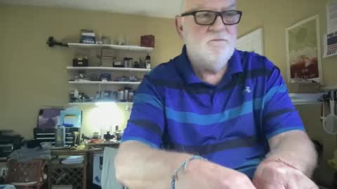 Snapshot of curo69 chatting on February 22, 6:15 pm ALAN online show from February 22, 6:15 pm