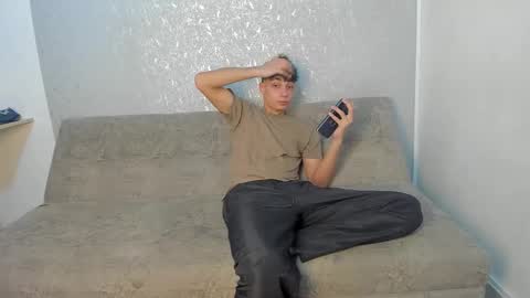 ARTURO-18  MATIAS-18  NIKOLAY-19  HADES-18  GABO-19 online show from February 18, 7:44 pm