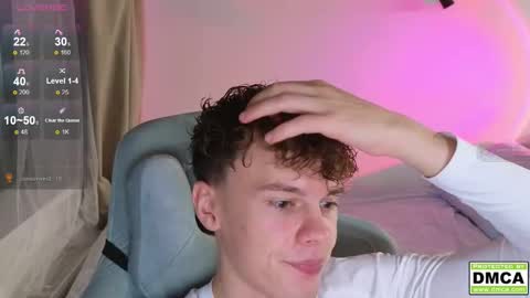 Snapshot of cute_thomas chatting on October 8, 6:23 pm Thomas -  online show from October 8, 6:23 pm