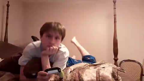 cuteboii29 online show from February 19, 2:55 am