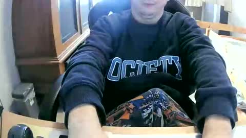 Snapshot of cuteboy090 chatting on October 27, 11:45 am Cuteboy090 online show from October 27, 11:45 am