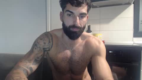 cuteeboy online show from December 4, 10:39 pm