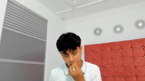 cutenaked_ online show from February 3, 11:26 am