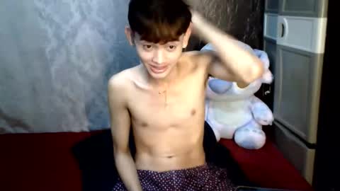 Xam online show from April 18, 9:11 am