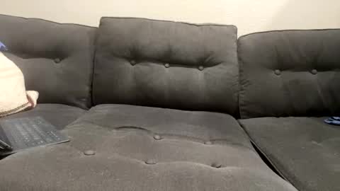 cwd_12 online show from October 17, 5:33 am