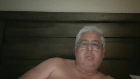 czar1974 online show from December 18, 1:01 am