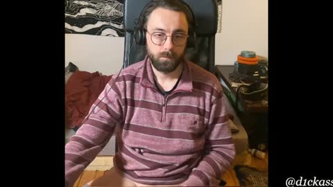 Snapshot of d1ckass chatting on December 22, 10:25 pm d1ckass online show from December 22, 10:25 pm