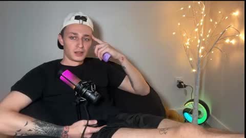 Snapshot of da_danya chatting on September 27, 3:37 am da_danya online show from September 27, 3:37 am