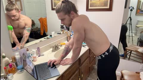 DaddydayDrinkz online show from February 8, 5:40 am